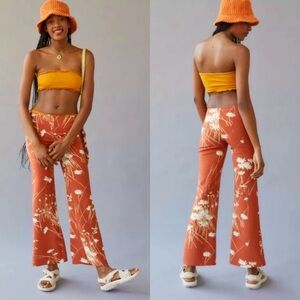 Urban Outfitters Delila Floral Flare Pull on Retro Style pants small
